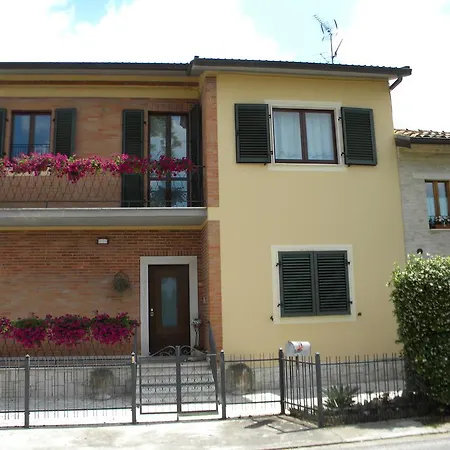 La Casa Di Lucy Bed & Breakfast