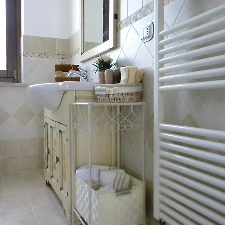 La Casa Di Lucy Bed & Breakfast *
